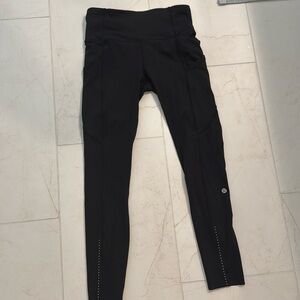 Lulu size 6 fast and free with pockets 25”